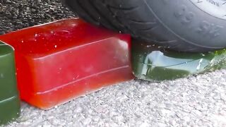 Experiment: Car vs XXL Jelly