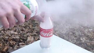 Experiment: Mentos vs Coca-Cola